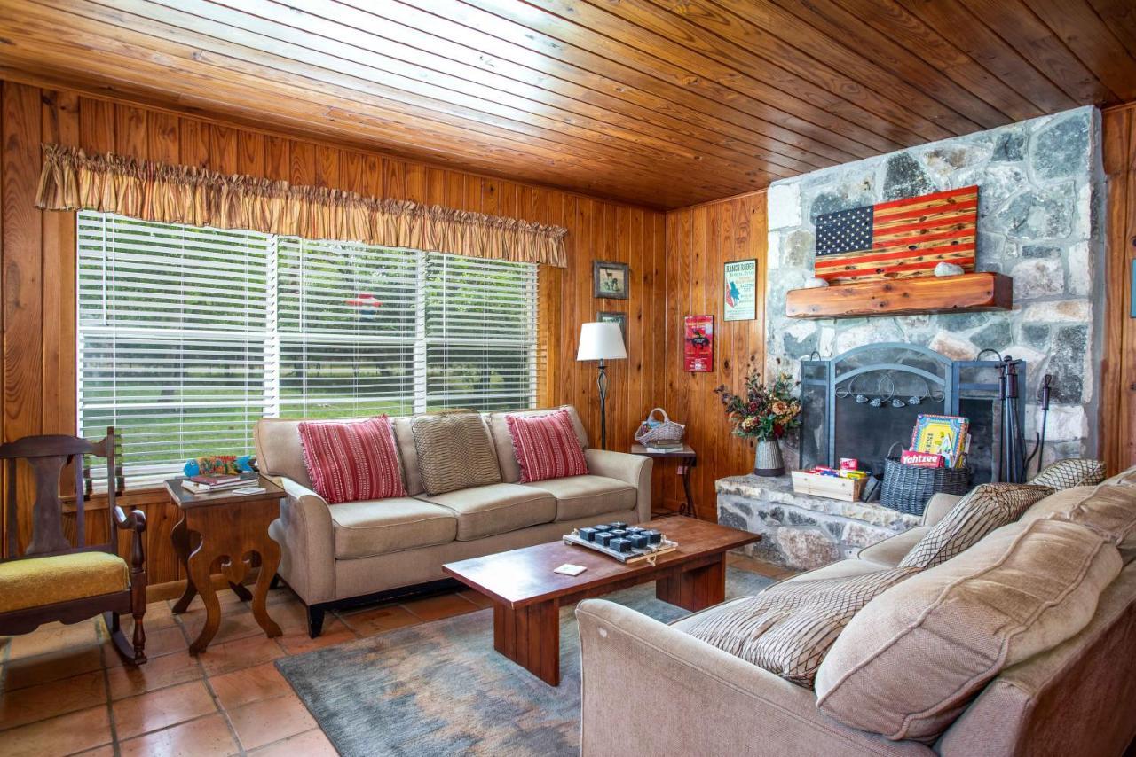 River Ridge Bandera Cabin 外观 照片